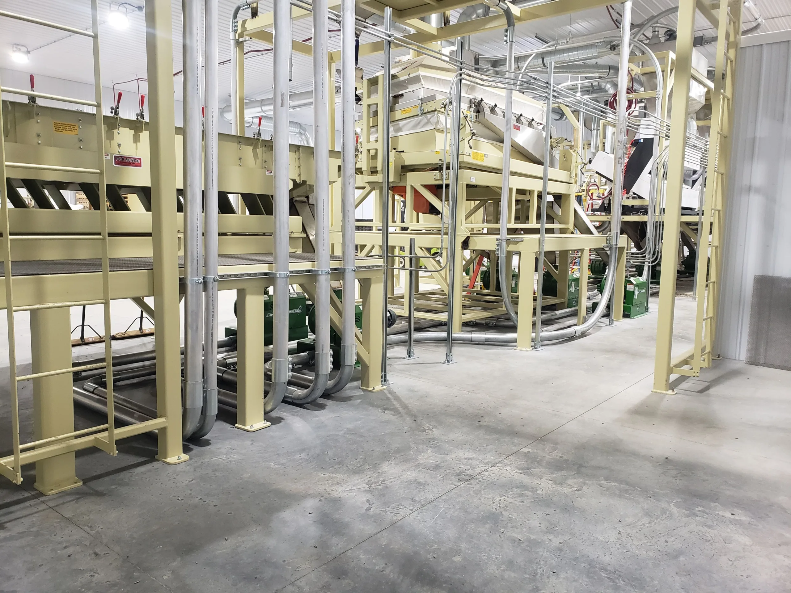 Pneumatic conveying tubing and pipe in carbon steel, stainless steel, and aluminum